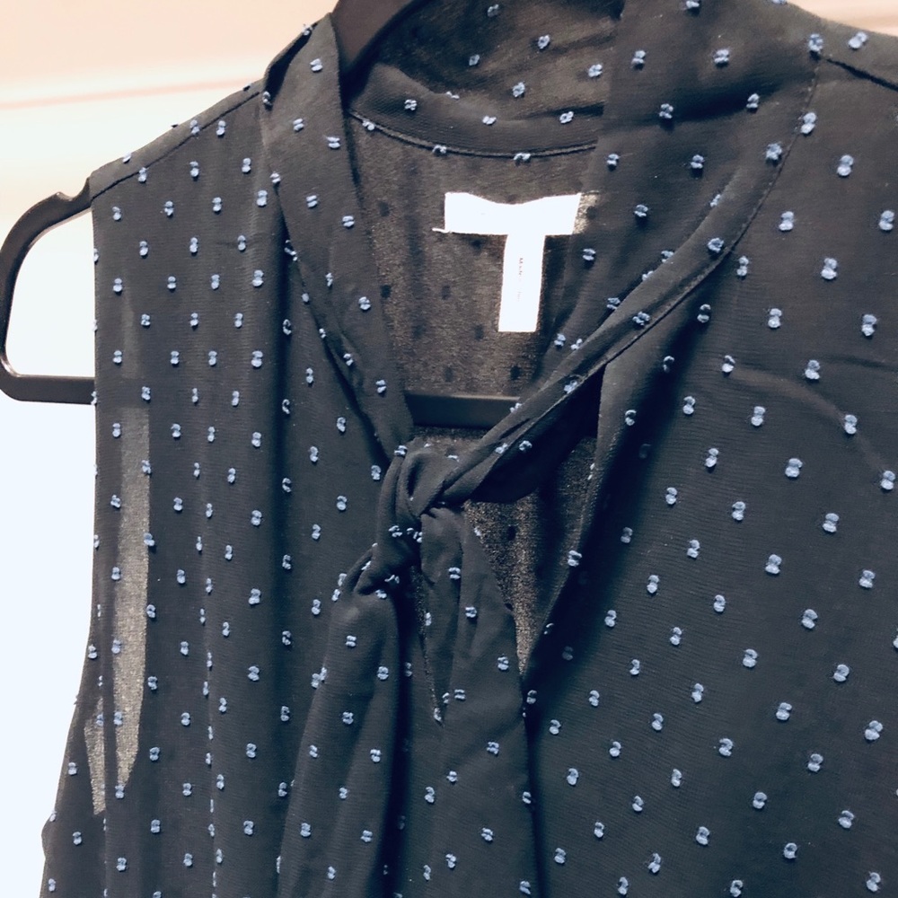 Ooh-la-la little navy dress